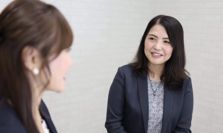 宮内 市子さんの右写真
